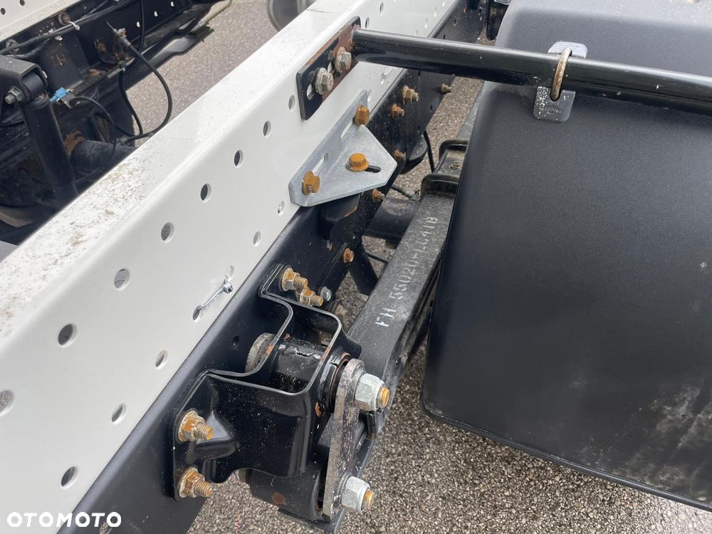 Iveco D 3.0 wywrotka dmc do 3,5t - 24