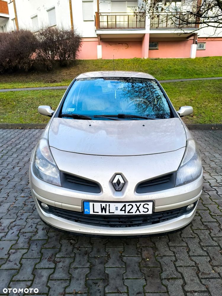 Renault Clio - 9