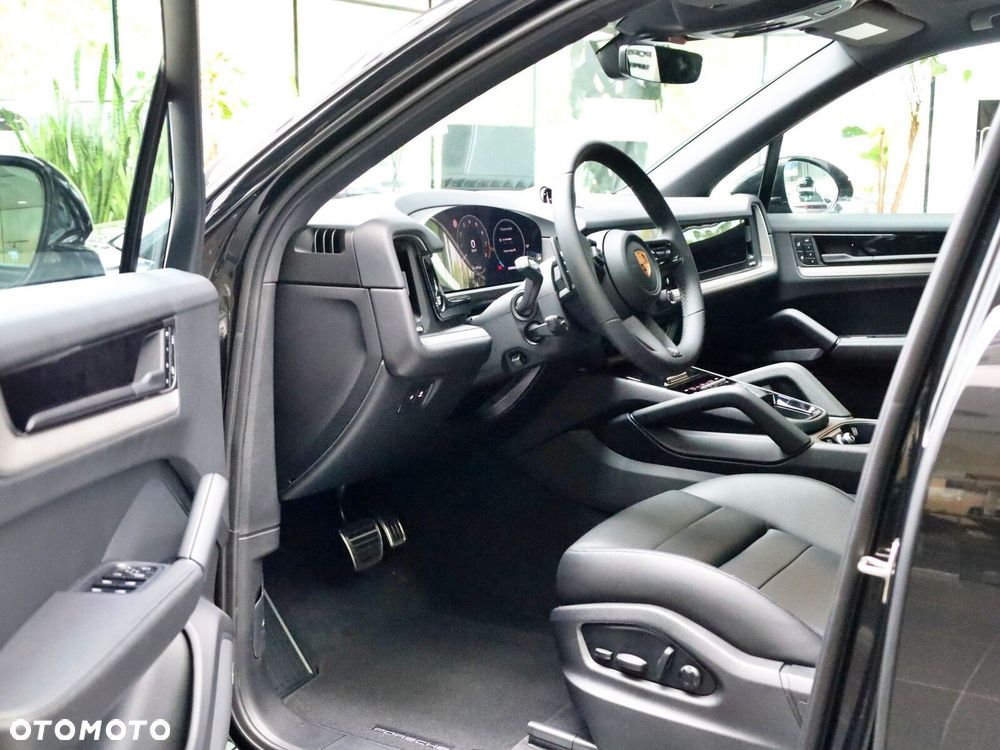 Porsche Cayenne - 10