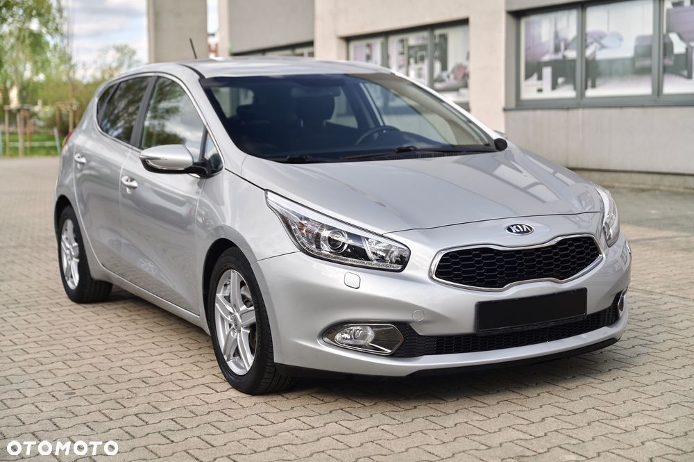 Kia Ceed 1.6 CRDi 128 Spirit - 16