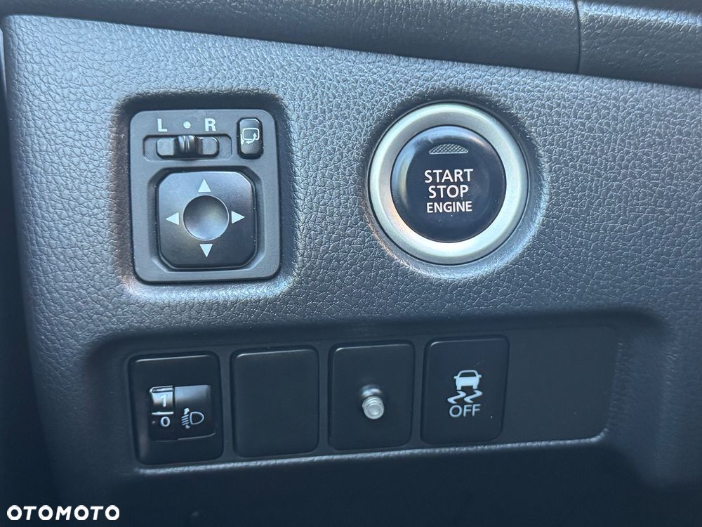 Mitsubishi L200 2.2 d DC Stark Basic - 31