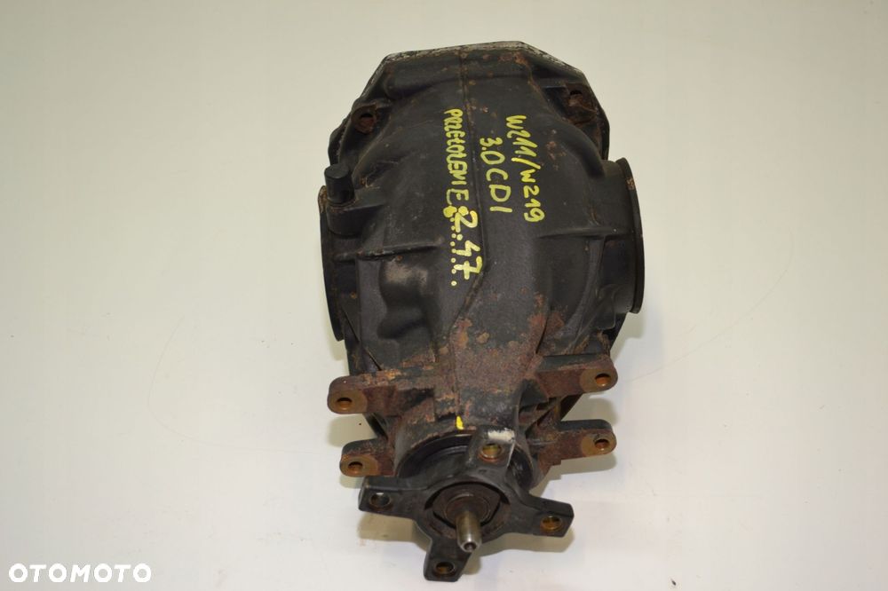 MOST TYLNY DYFER DEYFERENCJAŁ MERCEDES W211 3.0 CDI W219 A2303511808 2.47 - 4