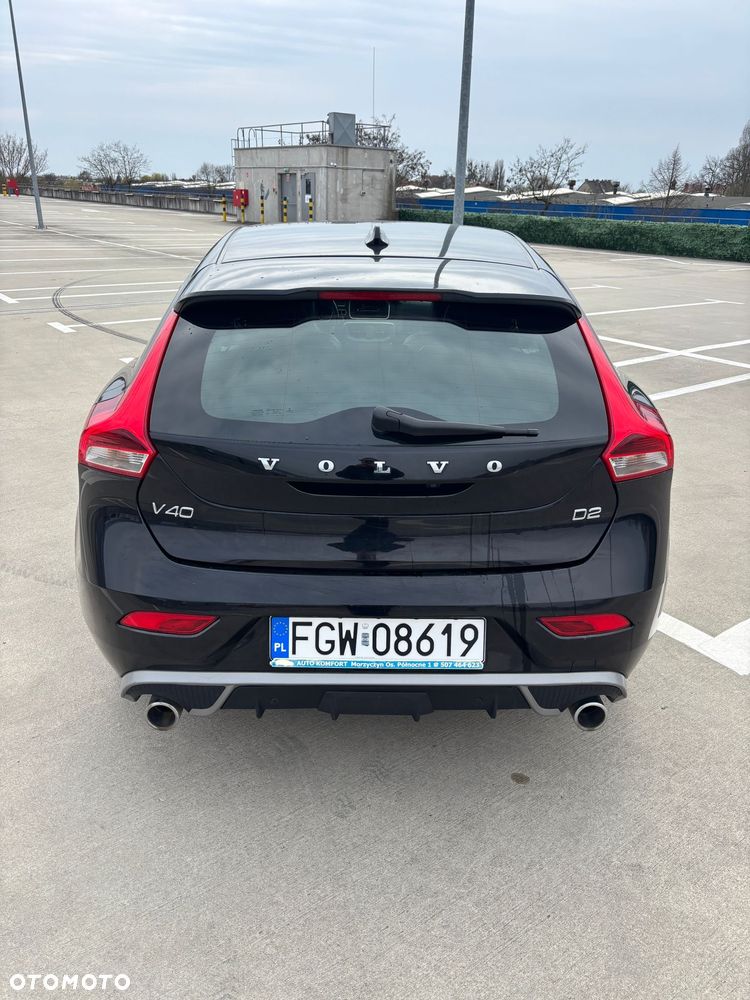 Volvo V40 D2 Drive-E R-Design Kinetic - 5