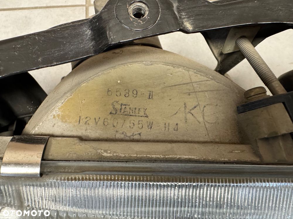 Honda Civic IV reflektor przód Stanley - 3