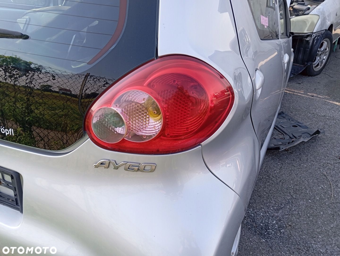 TOYOTA AYGO I 5D LAMPA PRAWA TYLNA TYŁ EU - 1