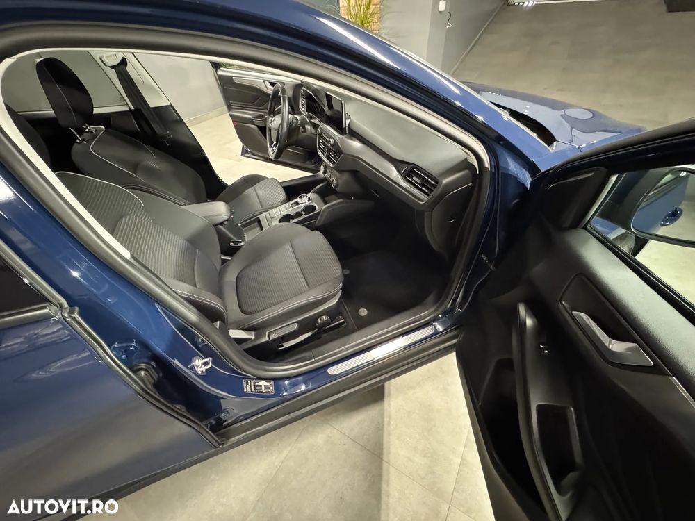Ford Focus 1.0 EcoBoost Titanium Business - 10