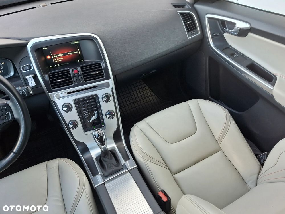 Volvo XC 60 D3 Geartronic Ocean Race - 22