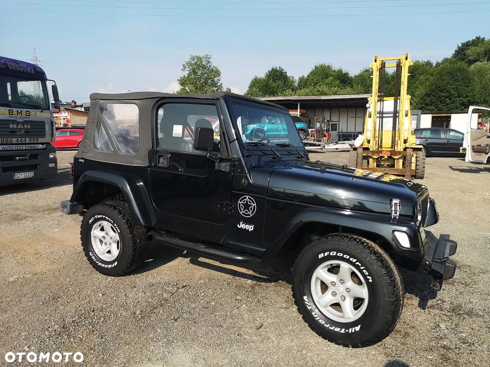 Jeep Wrangler - 1