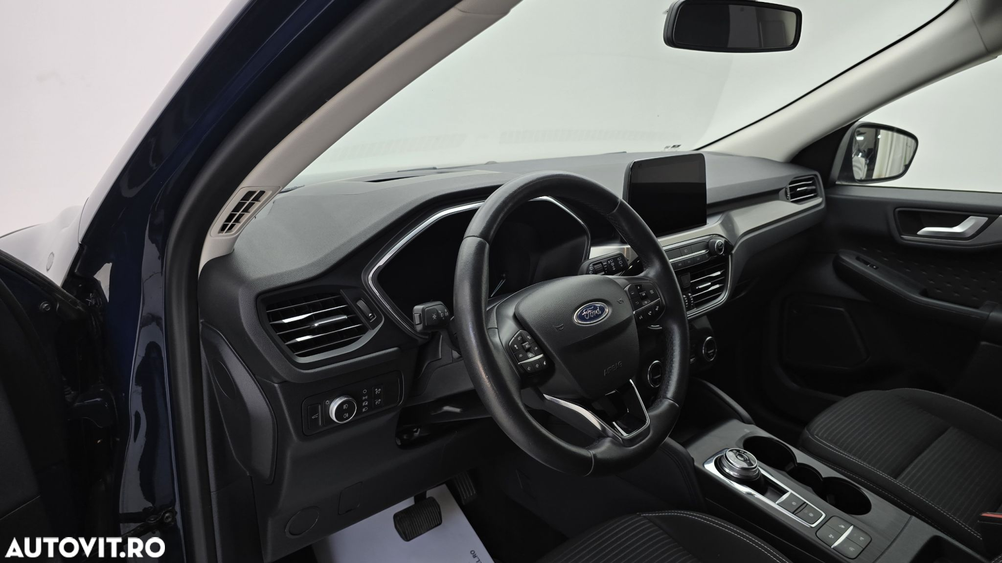 Ford Kuga - 13