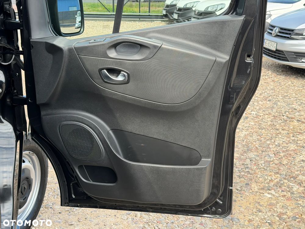 Renault TRAFIC VAN EXTRA L2H1, MAXI LONG, MOCNY SILNIK Euro 6 CI, 2.0 DCI 120KM, ROZRZĄD NA ŁAŃCUCHU, REFLEKTORY LED PURE VISION, KOLOR SPEC. CZARNY METALICZNY, DESIGN BUSINESS+ PAKIET FULL LED + PAKIET CHROM, MOBILNE BIURO, Furgon+ PEŁNA ZABUDOWA ŁADOWNI, Duża ładowność: 1168kg, Długa paka 3m, Pojemność 6,7m3 - 22