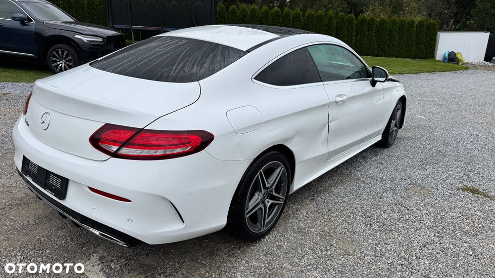 Mercedes-Benz Klasa C 200 Coupe 4Matic 9G-TRONIC AMG Line - 27