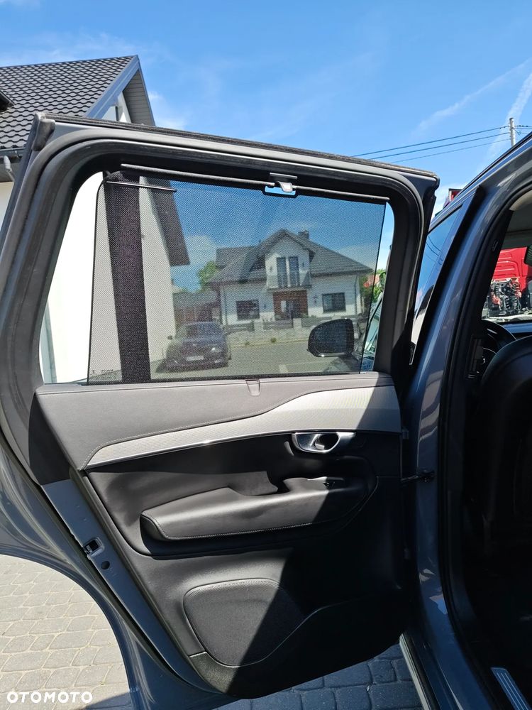 Volvo XC 90 D5 SCR AWD Momentum 7os - 27