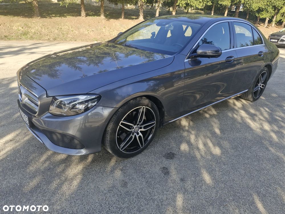 Mercedes-Benz Klasa E 220 d 4-Matic 9G-TRONIC - 2