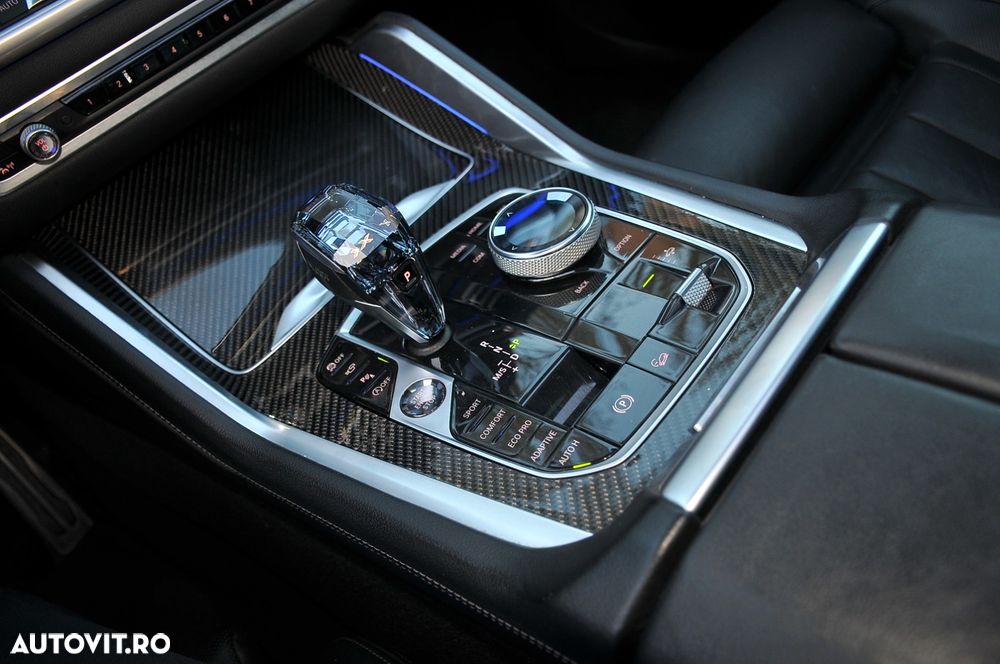 BMW X6 xDrive40i - 12