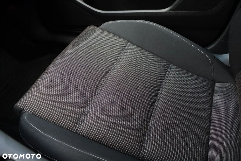 Volkswagen Passat 2.0 TDI BMT Comfortline DSG - 33