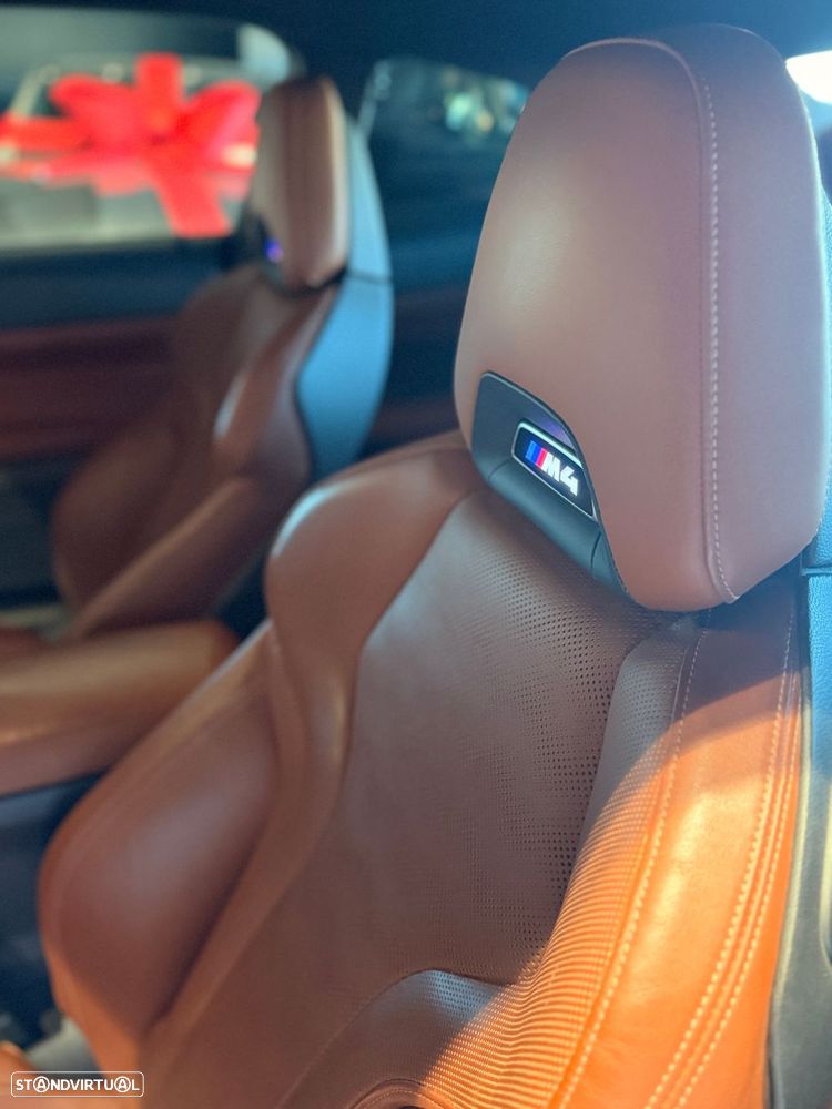 BMW M4 Competition xDrive - 34