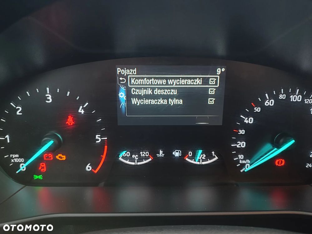 Ford Focus 1.5 EcoBlue STart-Stopp-System TITANIUM - 23