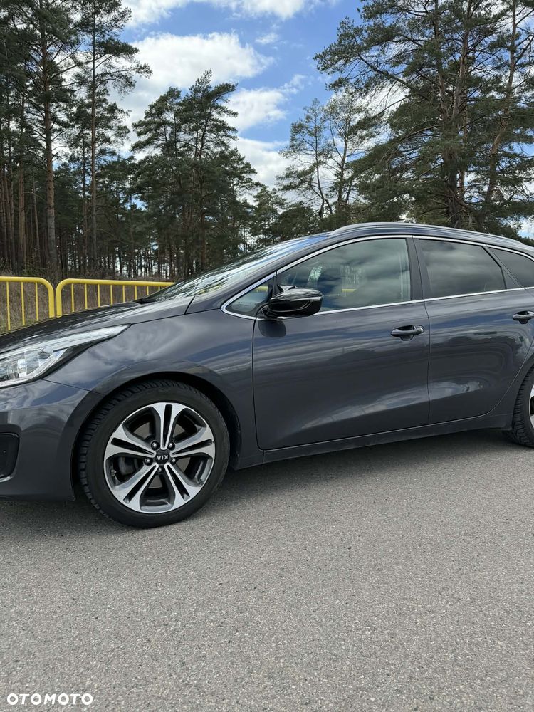 Kia Ceed 1.6 CRDi 136 ISG Platinum Edition - 5