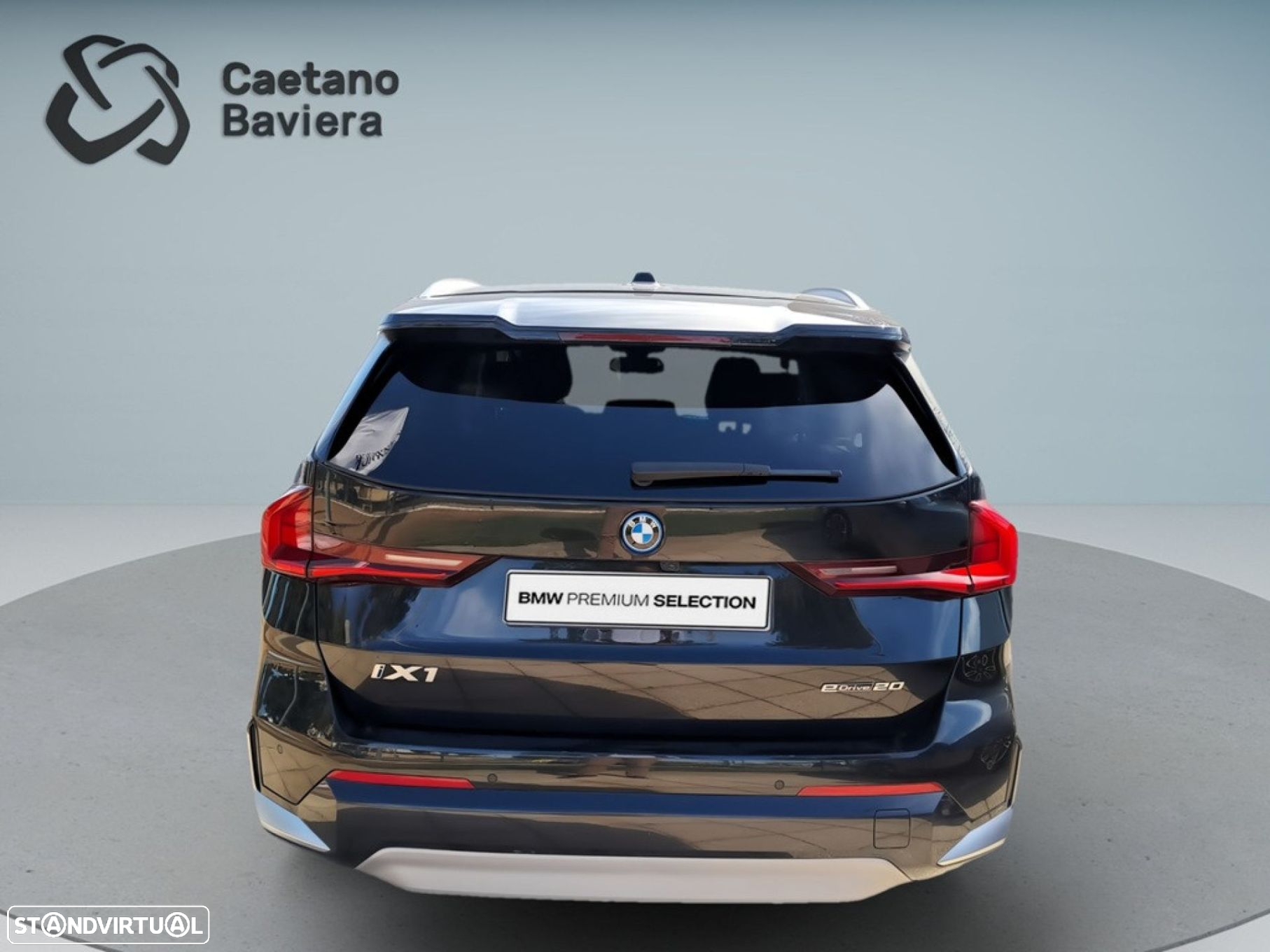 BMW iX1 eDrive20 Pack Desportivo M - 7