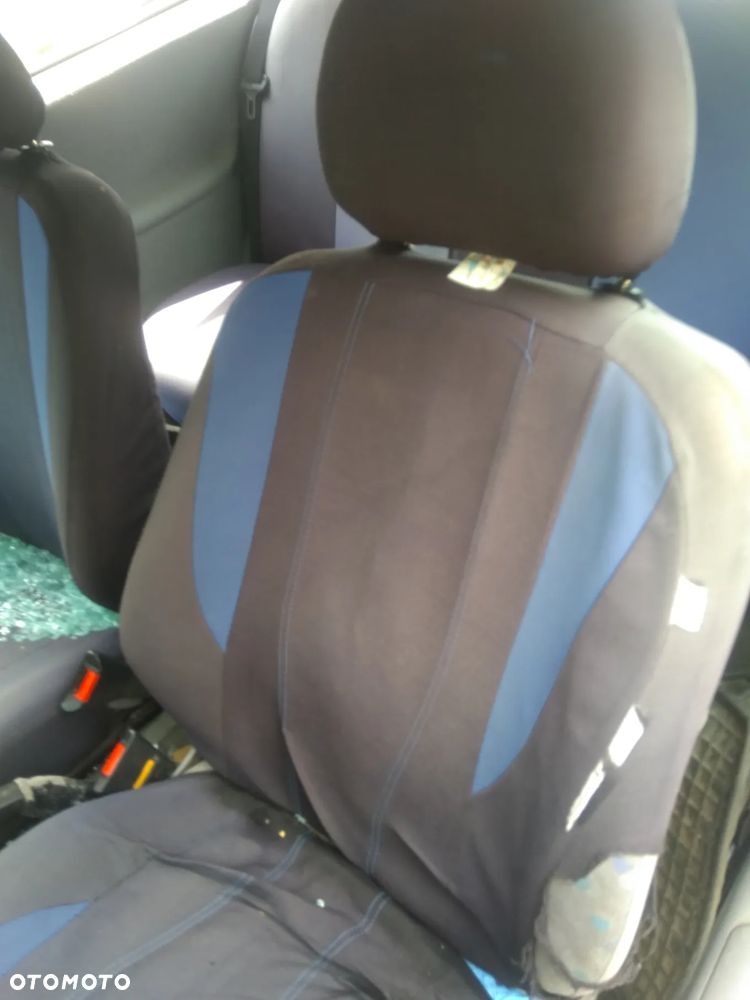 Opel Corsa komplet foteli - 5