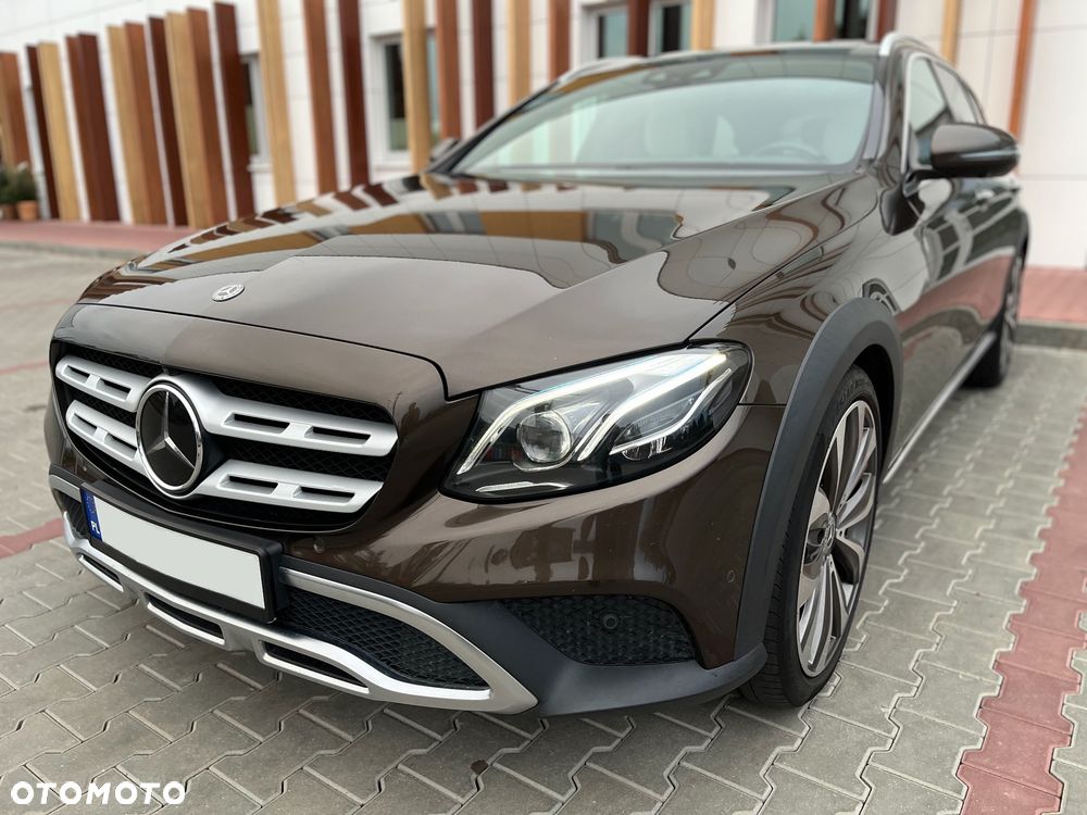 Mercedes-Benz Klasa E 220 d 4-Matic All-Terrain - 2
