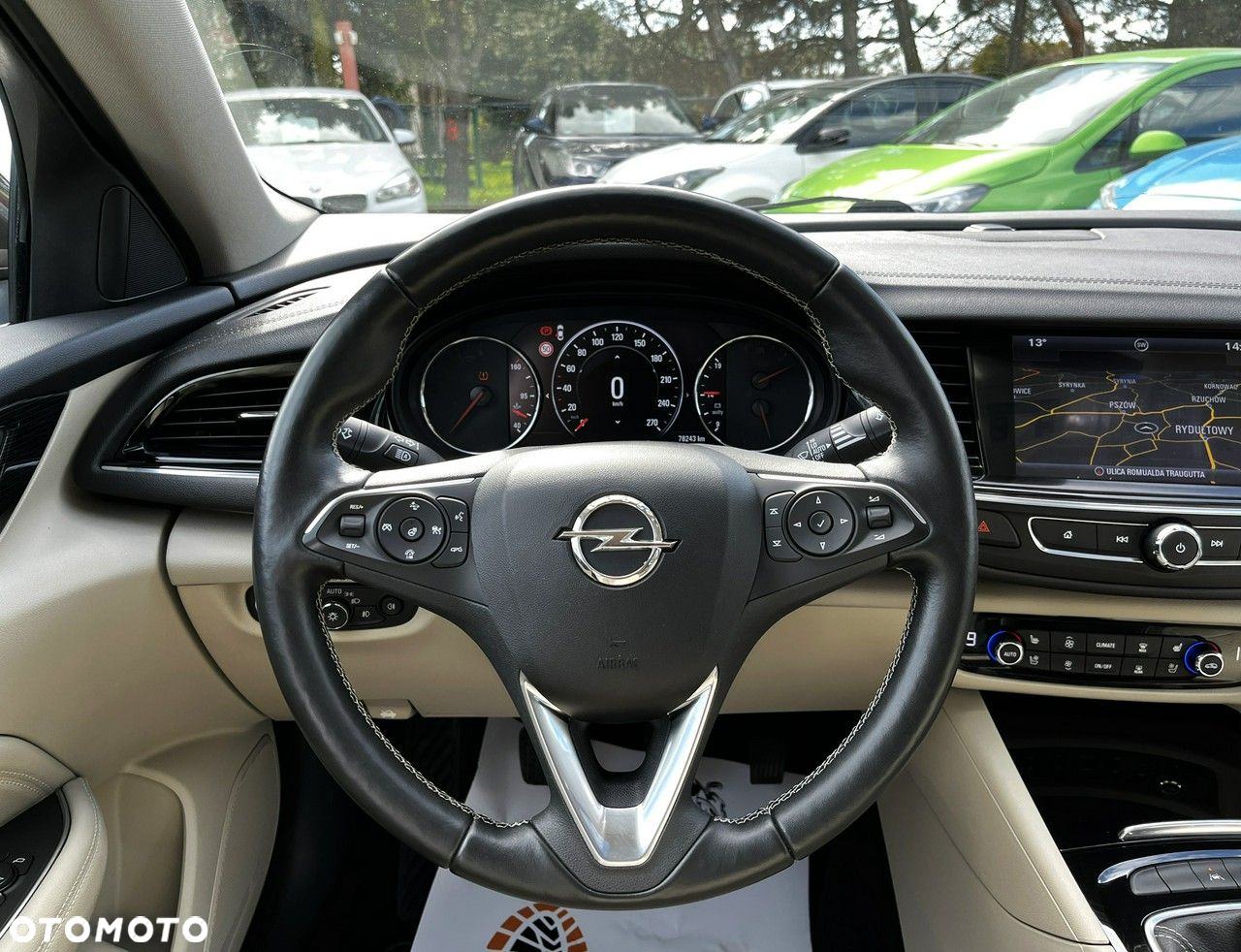 Opel Insignia - 21