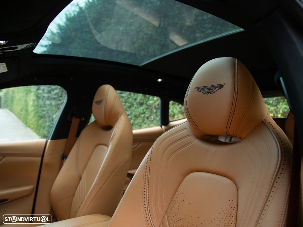Aston Martin DBX Standard - 17