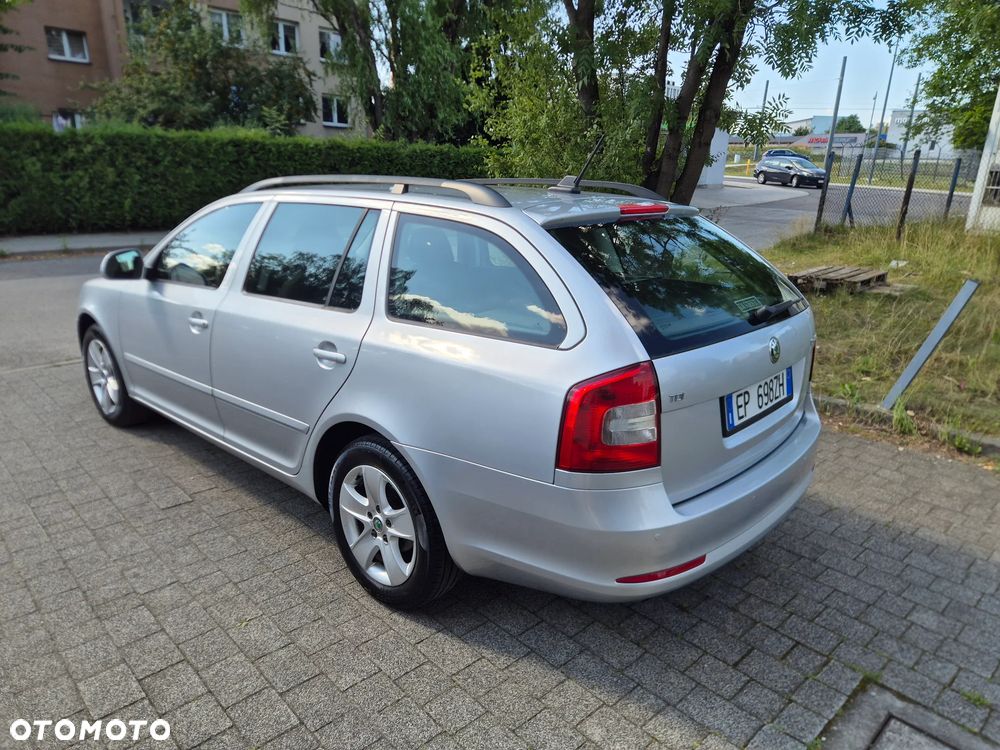 Skoda Octavia 1.6 TDI Ambiente - 4