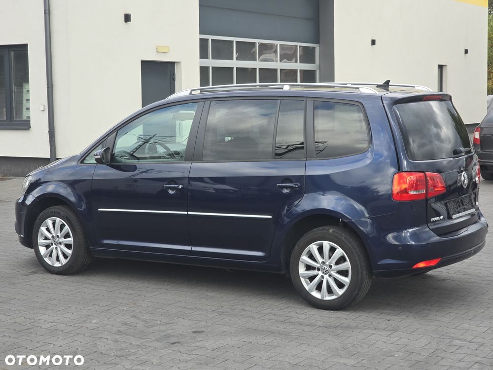 Volkswagen Touran 1.6 TDI DPF BlueMotion Technology DSG Highline - 3