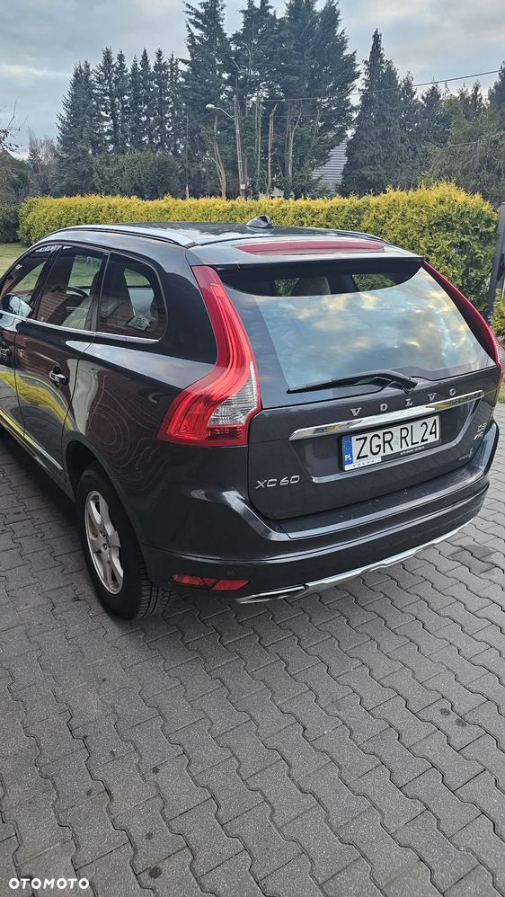 Volvo XC 60 D5 AWD Summum - 3