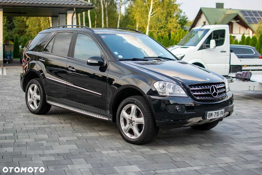 Mercedes-Benz ML 320 CDI 4Matic 7G-TRONIC DPF Edition 10 - 27