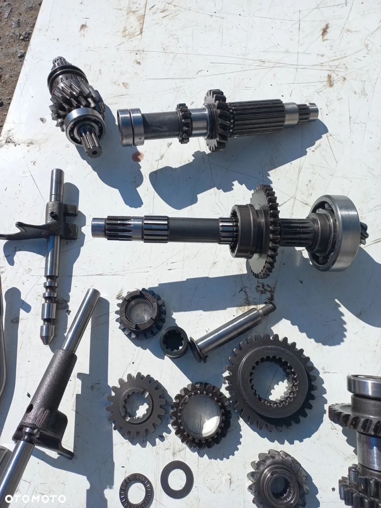 Yanmar F145 skrzynia biegów,wał,most,atak,zwrotnica,zwolnica,układ planetarny,maska,grill,most,silnik, - 4