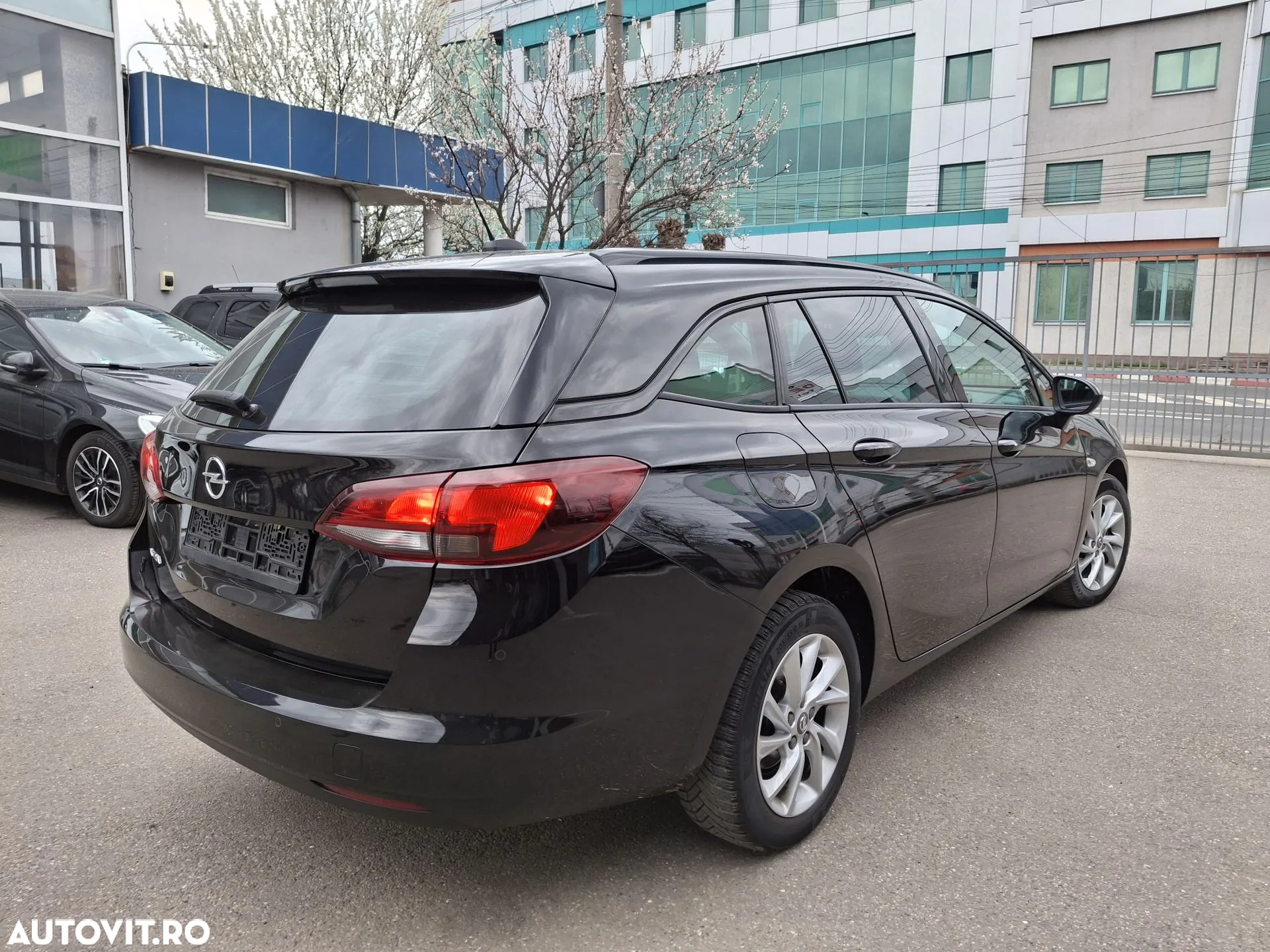 Opel Astra 1.5 D Start/Stop Automatik Business Elegance - 4