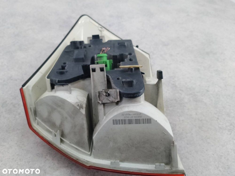 LAMPA TYLNA LEWA AUDI A4 B6 153929 HELLA SEDAN - 5