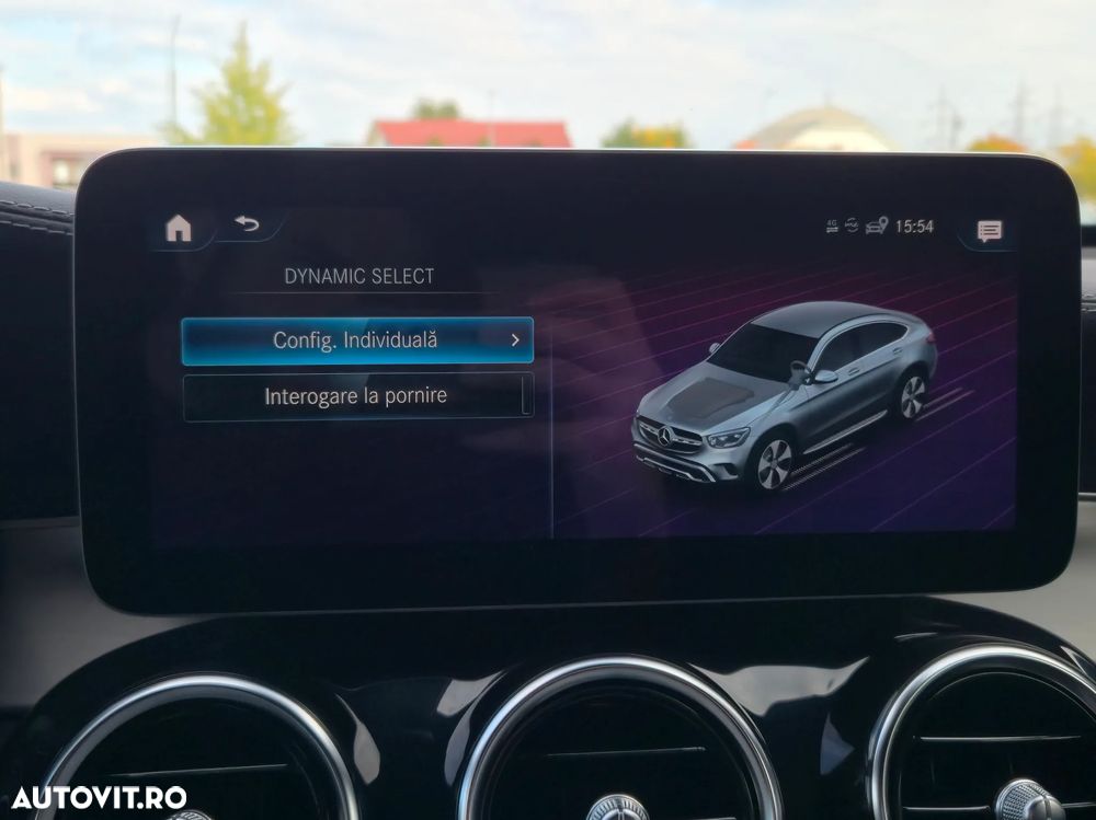 Mercedes-Benz GLC 300 e 4Matic 9G-TRONIC AMG Line Advanced - 22