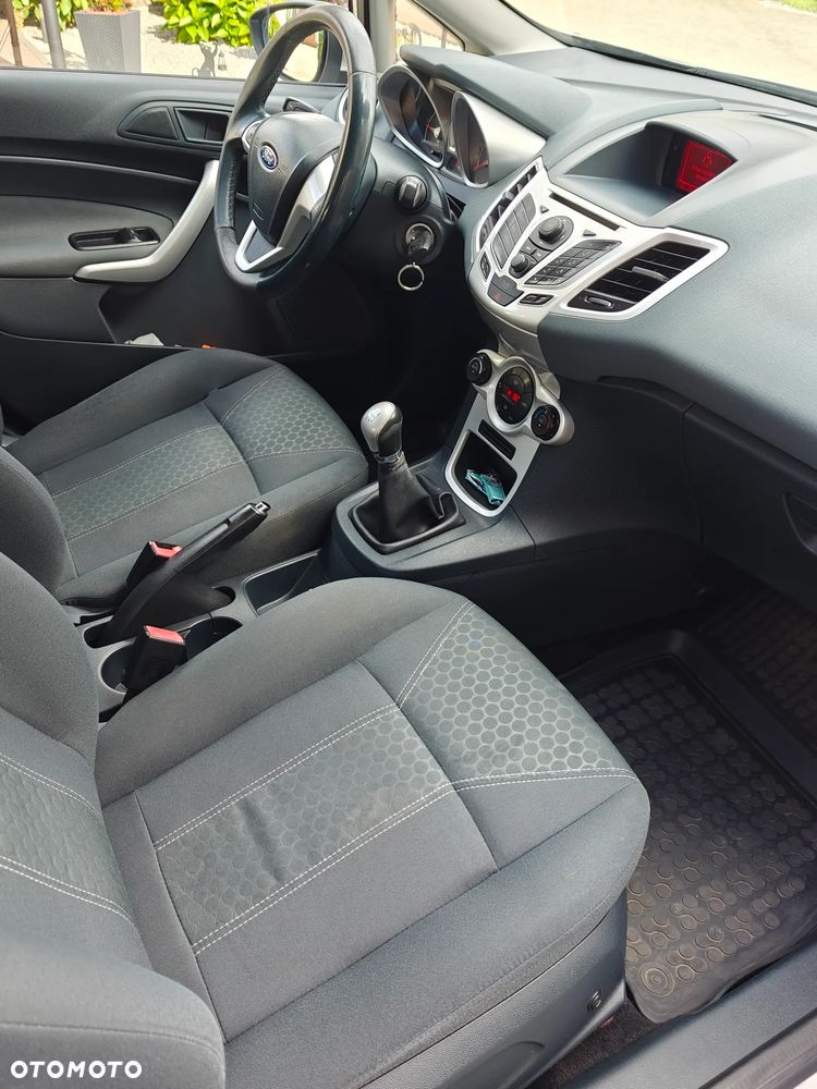 Ford Fiesta - 14