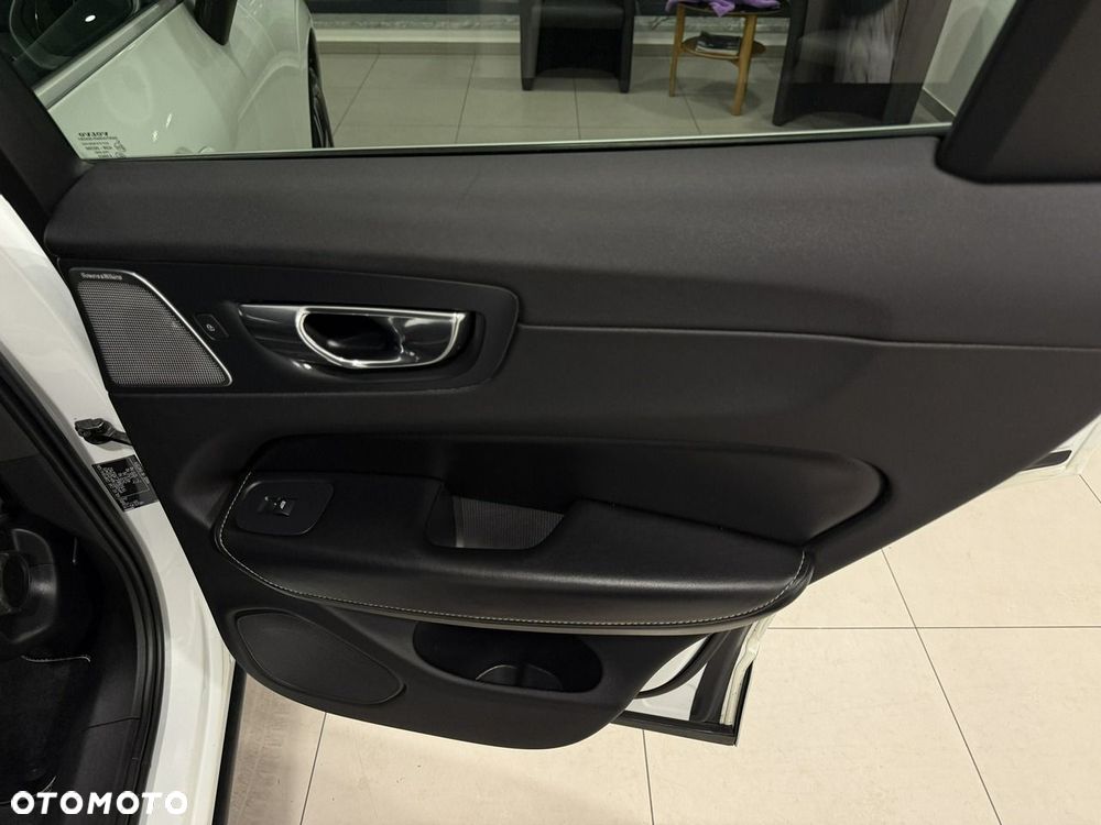 Volvo XC 60 - 23