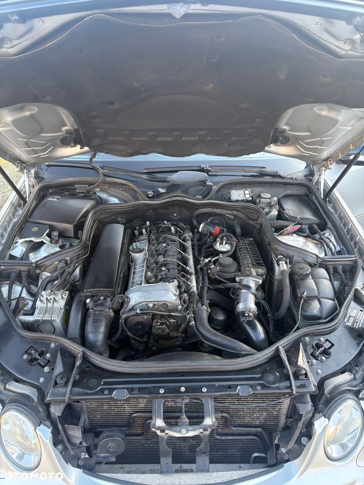 Mercedes-Benz Klasa E - 8