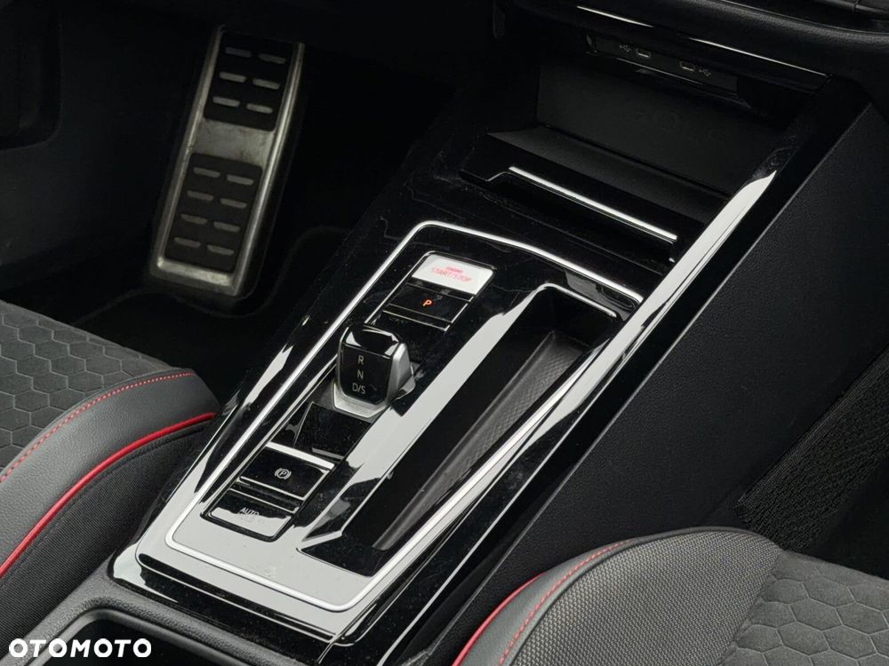 Volkswagen Golf - 16