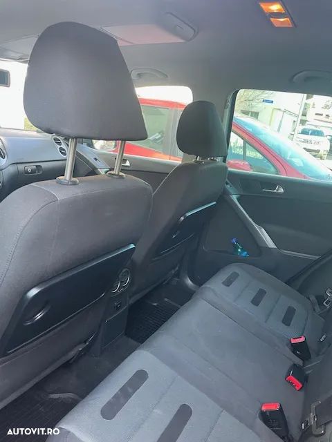 Volkswagen Tiguan ver-2-0-tdi-4motion-dsg-sport-style - 7