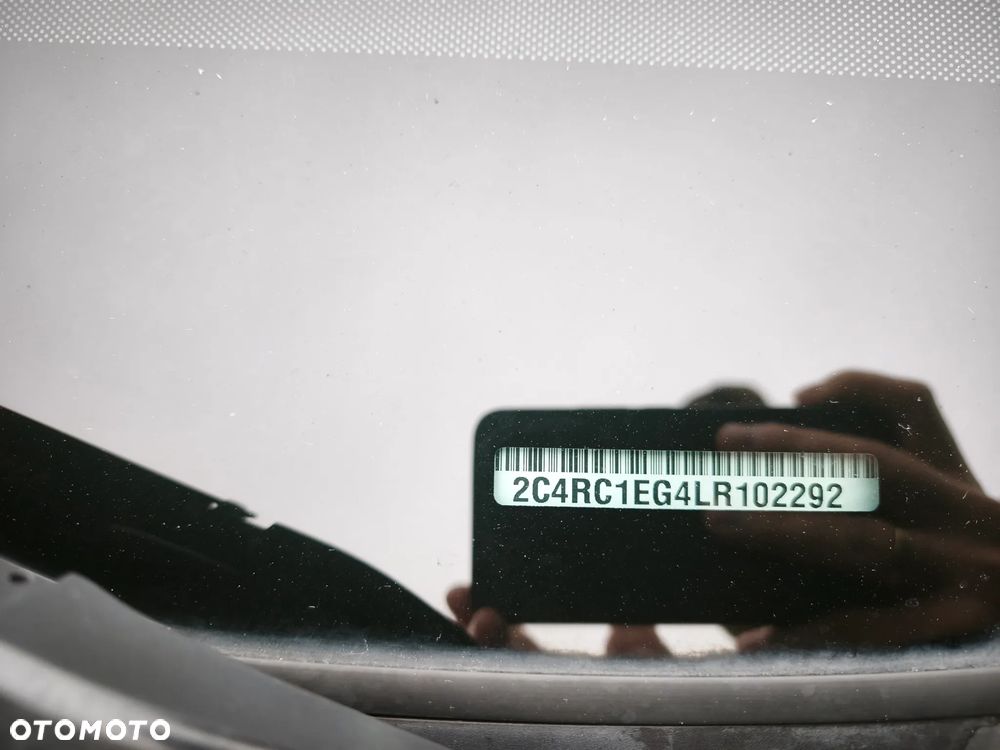 Chrysler Pacifica - 39