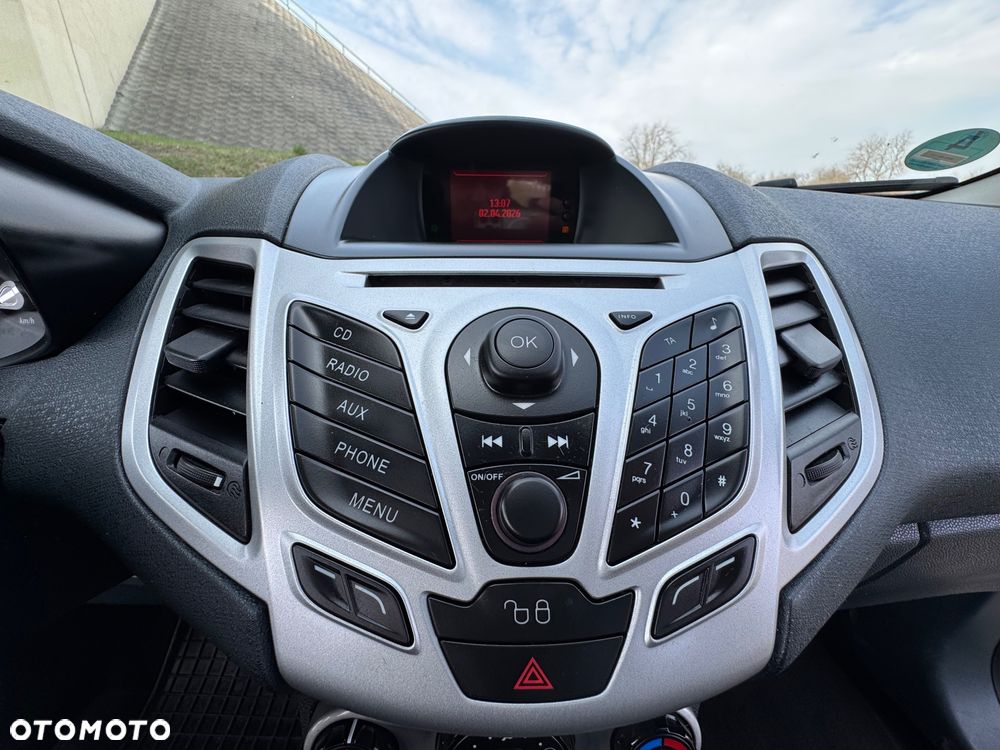 Ford Fiesta - 20