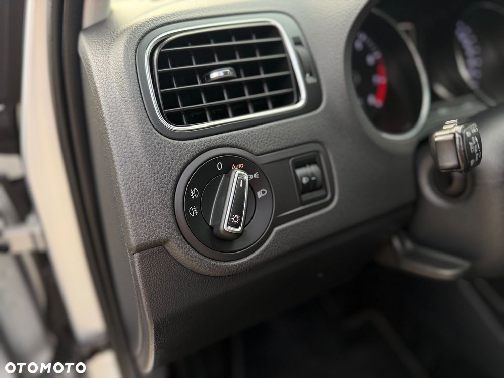 Volkswagen Polo 1.2 TSI Blue Motion Technology Lounge - 19