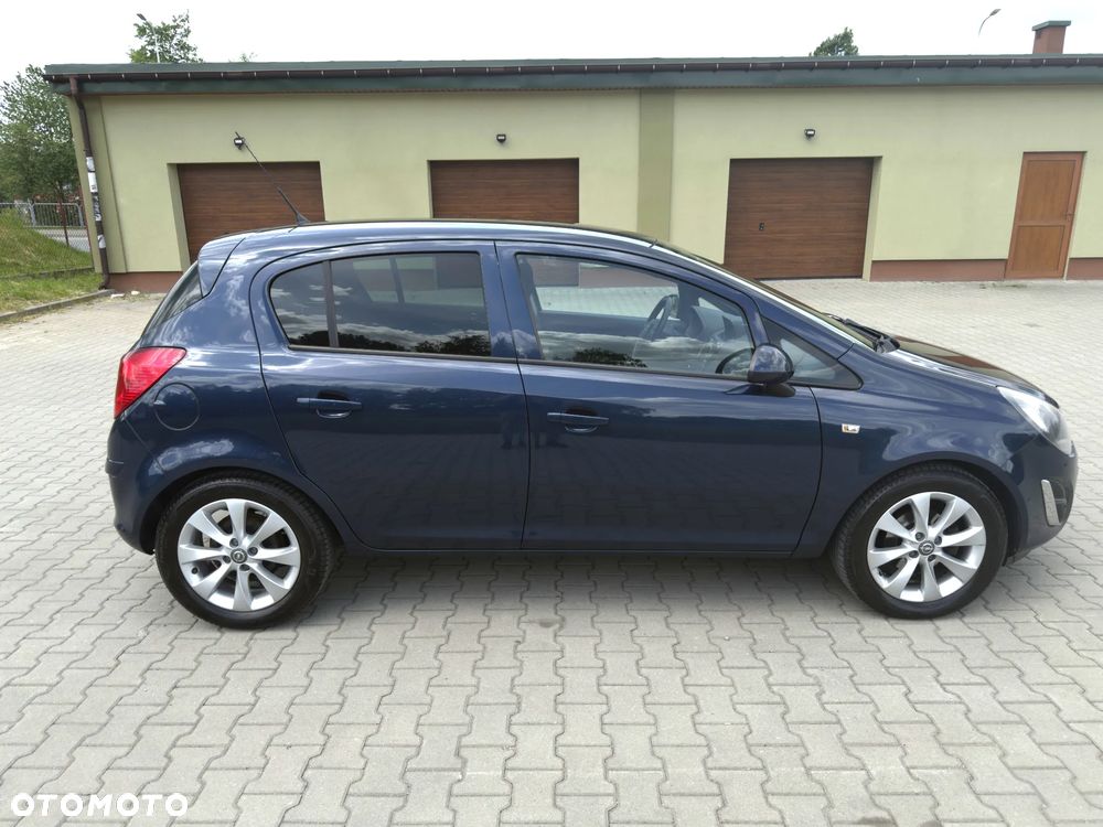 Opel Corsa 1.2 16V Graphite - 4