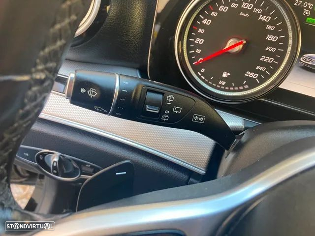 Mercedes-Benz E 300 de Avantgarde - 18