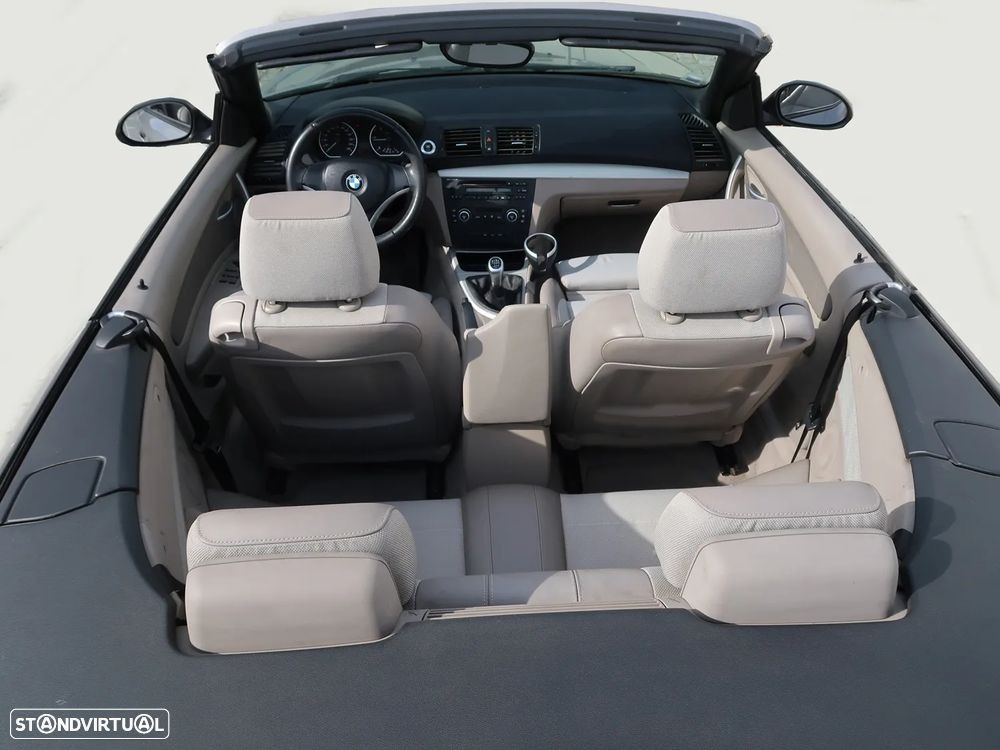 BMW 118 d Cabrio - 12