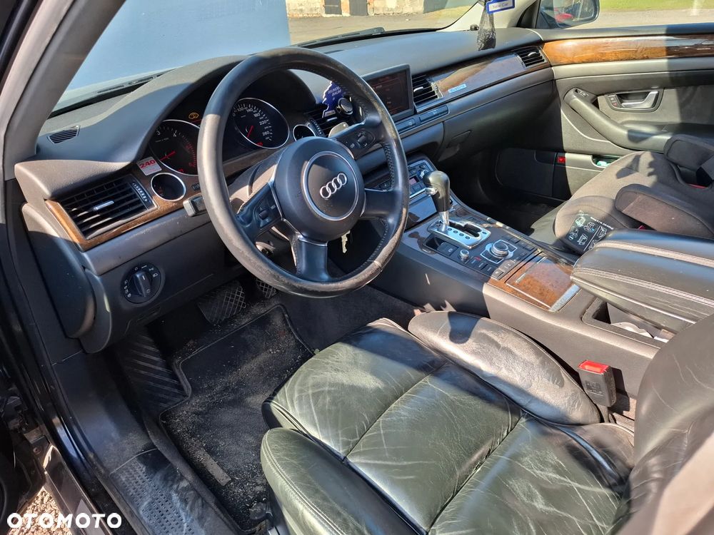 Audi A8 - 7