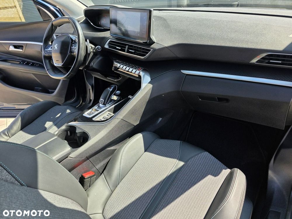 Peugeot 3008 1.2 PureTech Allure Pack S&S EAT8 - 11
