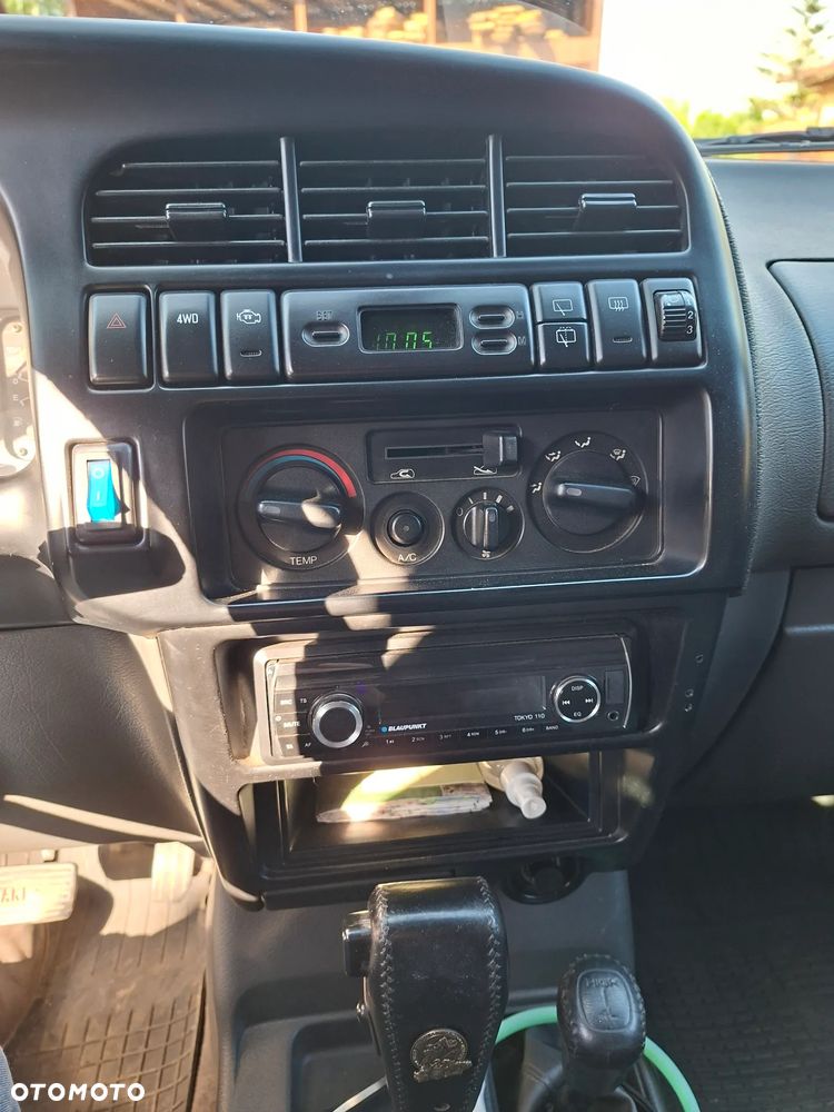Isuzu Trooper - 14