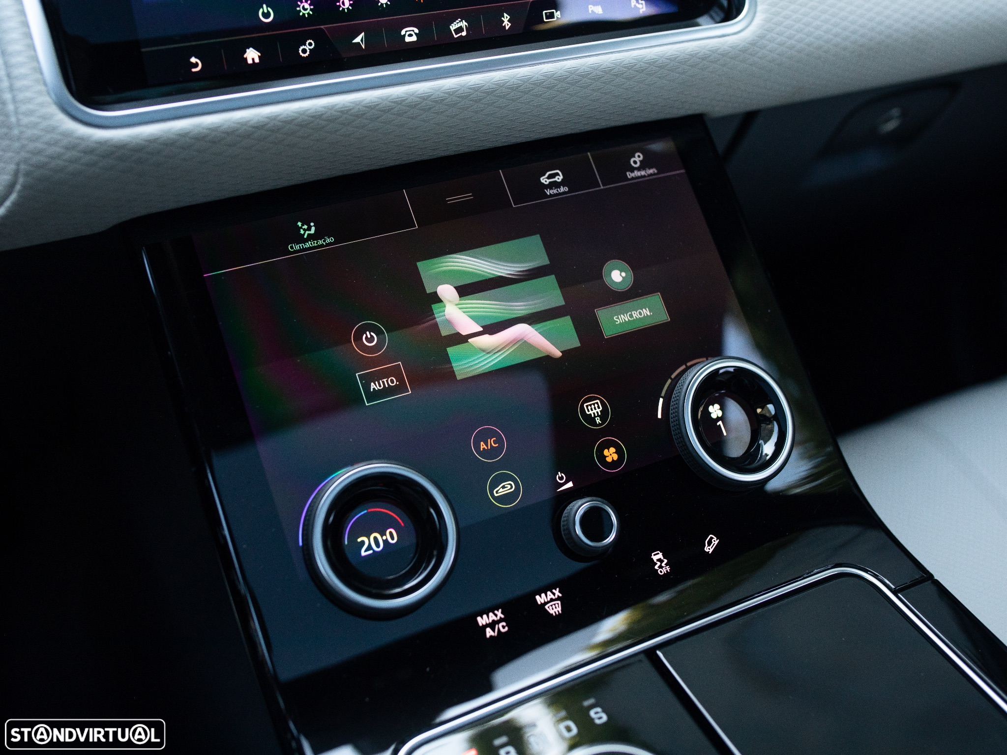 Land Rover Range Rover Velar 2.0 D R-Dynamic HSE - 53